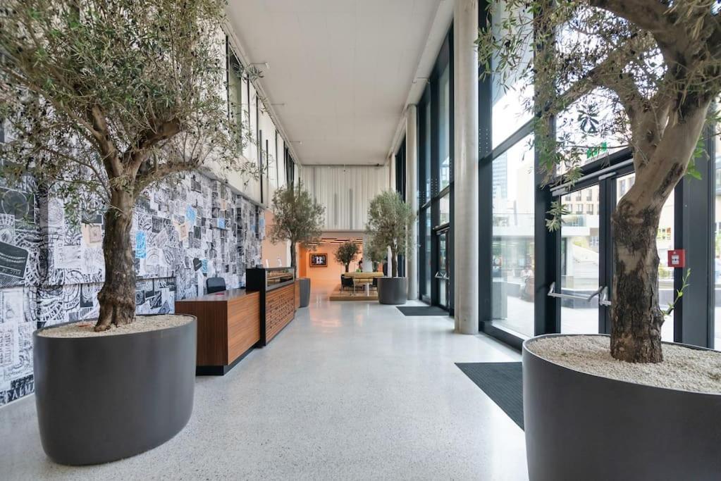 Hoch Hinaus, Neu Und Stilvoll Mit Pool Am Dach Lägenhet Wien Exteriör bild